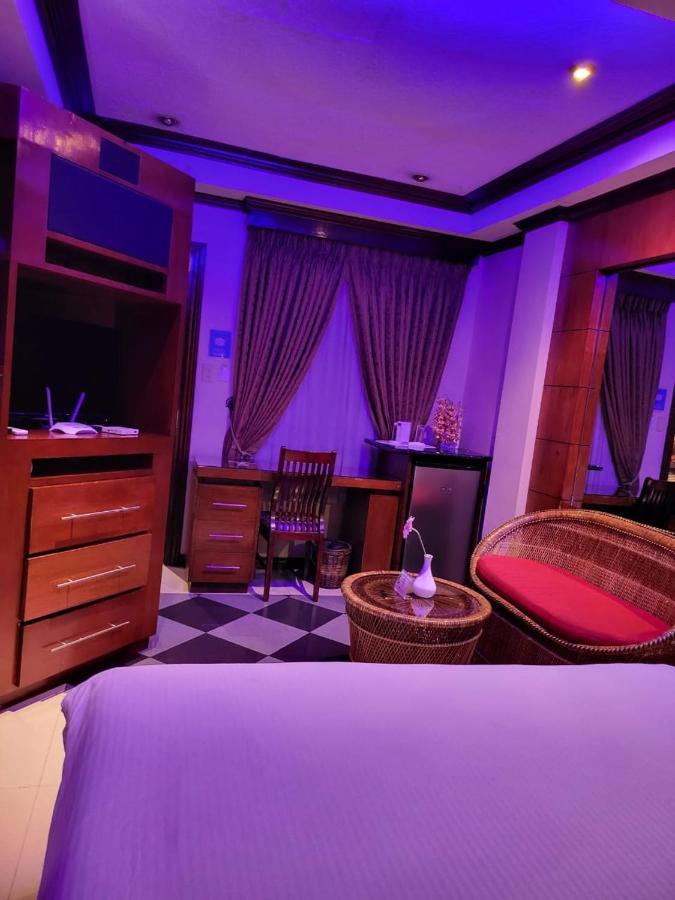 Fields Palace Hotel Angeles Ngoại thất bức ảnh