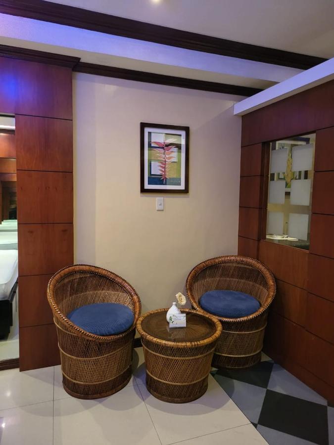 Fields Palace Hotel Angeles Ngoại thất bức ảnh