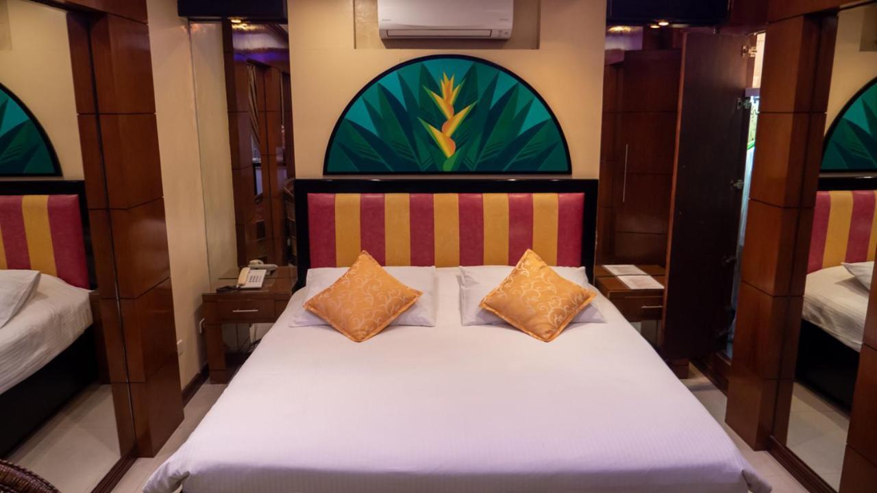 Fields Palace Hotel Angeles Ngoại thất bức ảnh