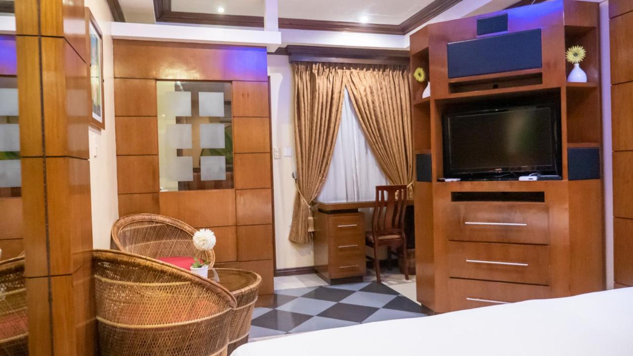 Fields Palace Hotel Angeles Ngoại thất bức ảnh